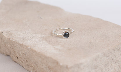 Minimalistischer Ring